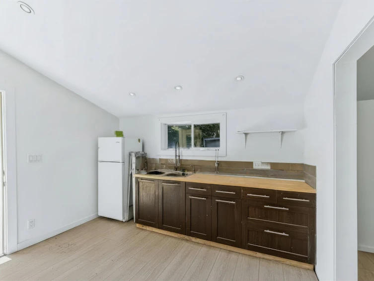 27000 Trans Canada Highway, Yale, BC, V0X 1L3 - 32