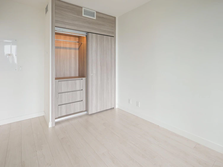 1210-4880 Lougheed Highway, Burnaby, BC, V5C 0N1 - 11