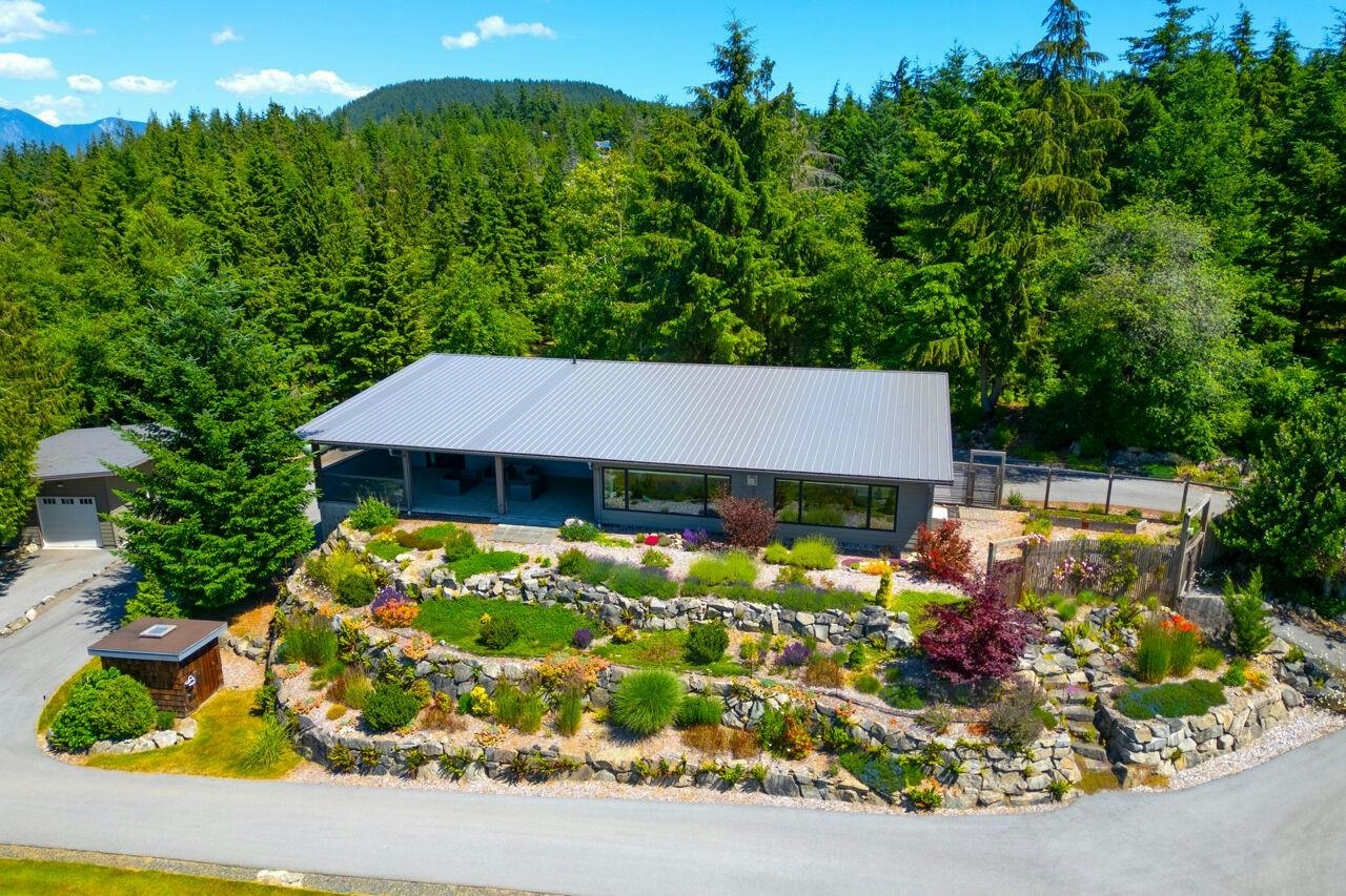 465 Sunset Road, Bowen Island, BC, V0N 1G2 - 36