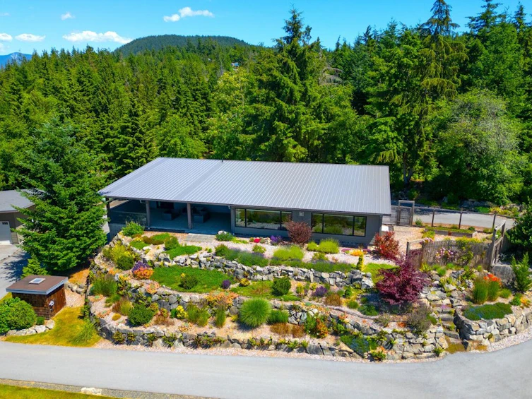 465 Sunset Road, Bowen Island, BC, V0N 1G2 - 36