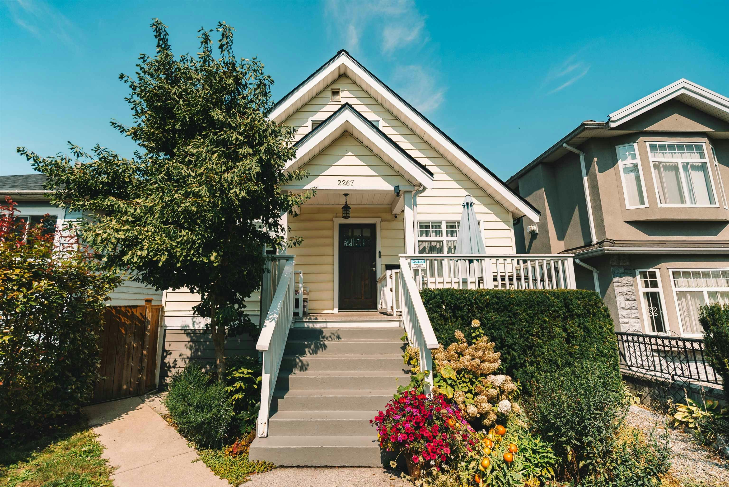 2267 Napier Street, Vancouver, BC, V5L 2P3