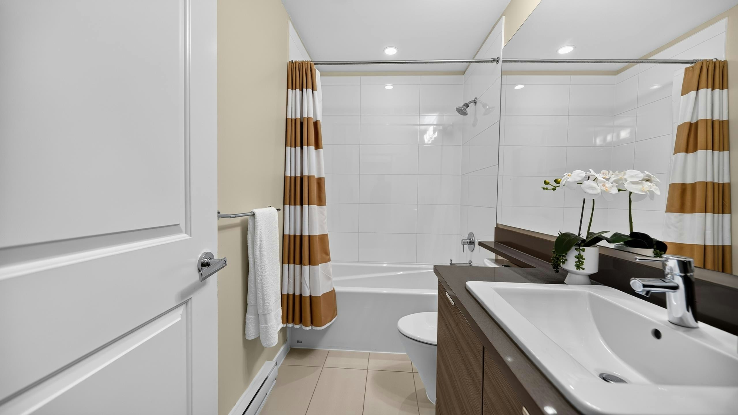 515-2665 Mountain Highway, North Vancouver, BC, V7J 0A8 - 25