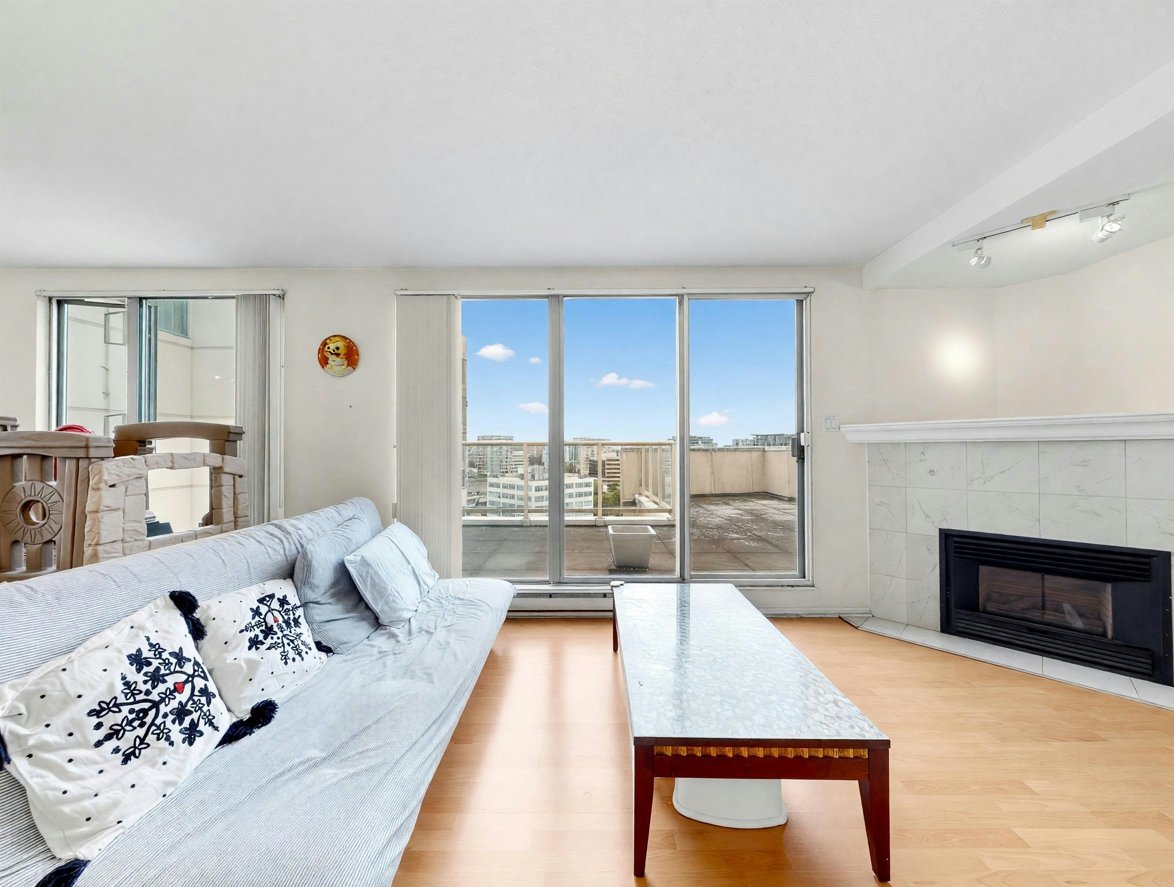 1302-8246 Lansdowne Road, Richmond, BC, V6X 3Y4 - 6