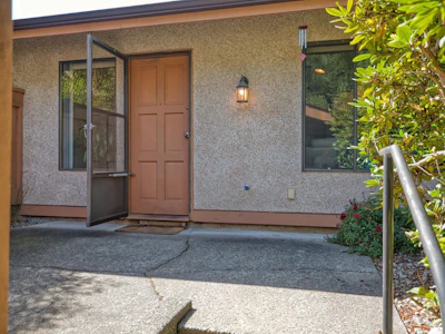 837 North Road - 5