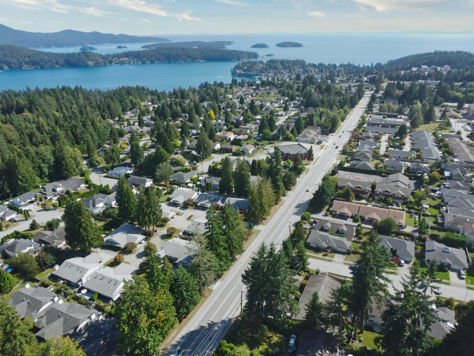 837 North Road, Gibsons, BC, V0N 1V9