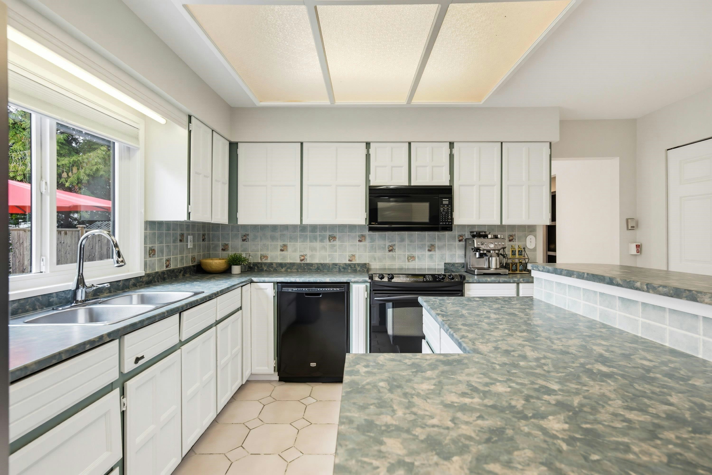 20461 46th Avenue, Langley, BC, V3A 3H7 - 11
