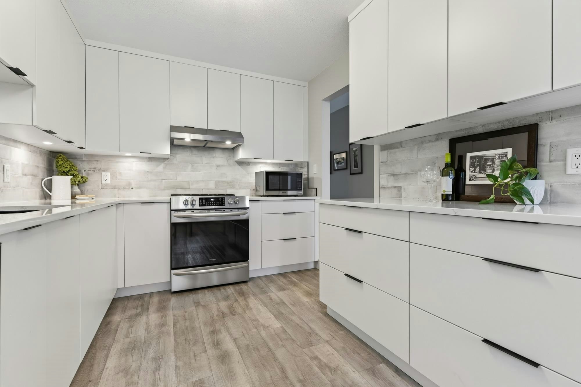 3-46350 Cessna Drive, Chilliwack, BC, V2P 7W3 - 11