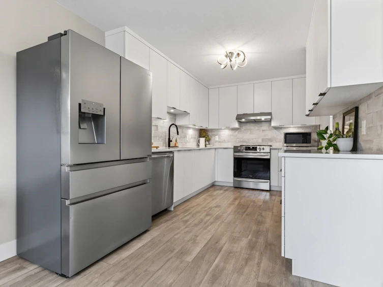 3-46350 Cessna Drive, Chilliwack, BC, V2P 7W3 - 8
