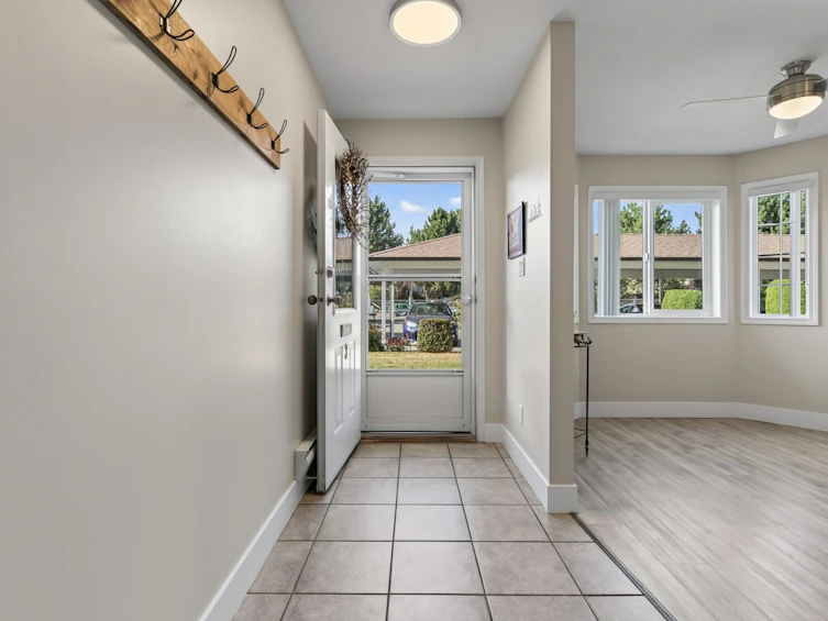 3-46350 Cessna Drive, Chilliwack, BC, V2P 7W3 - 7