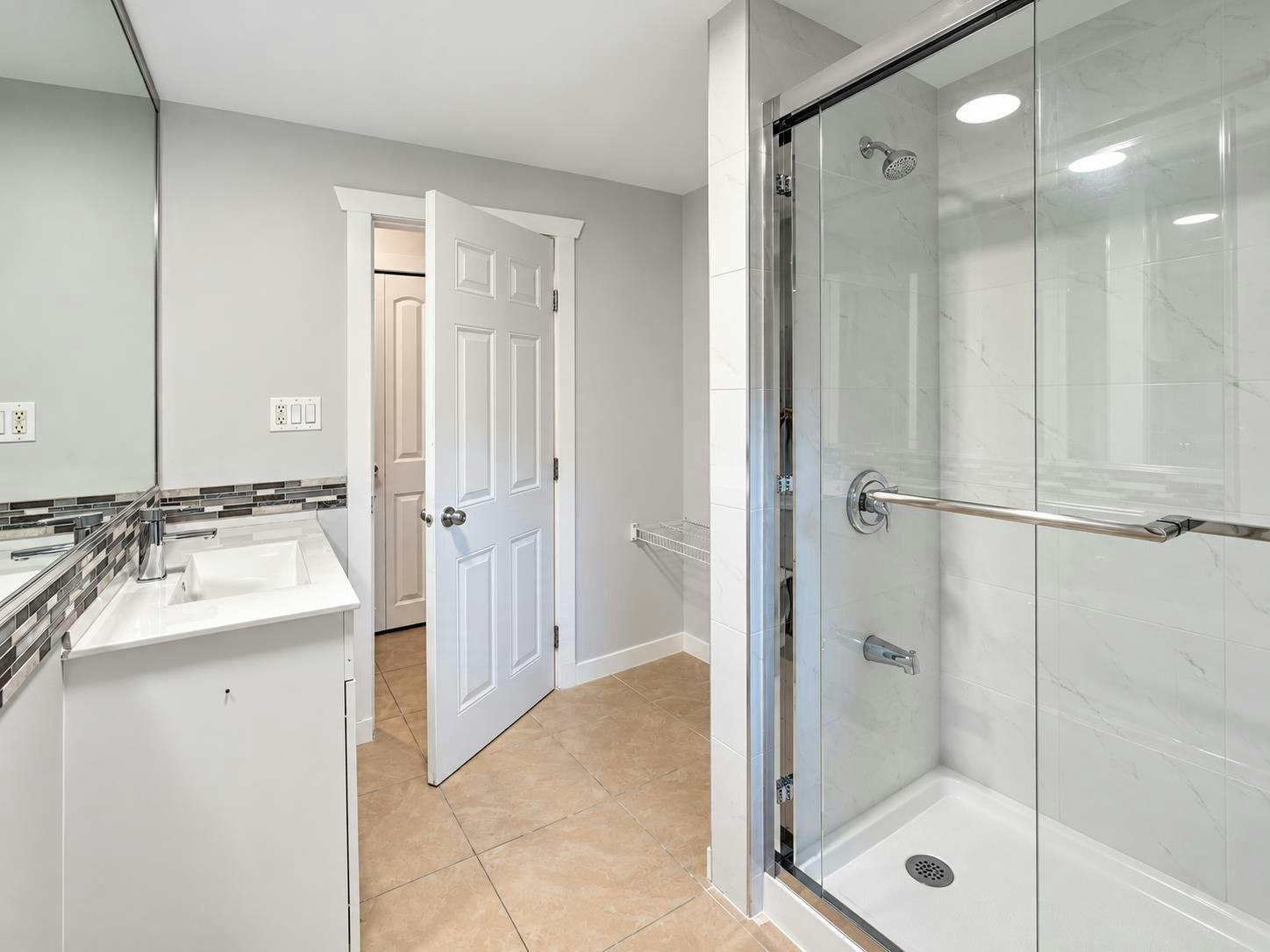 13897 56a Avenue, Surrey, BC, V3X 2X5 - 22