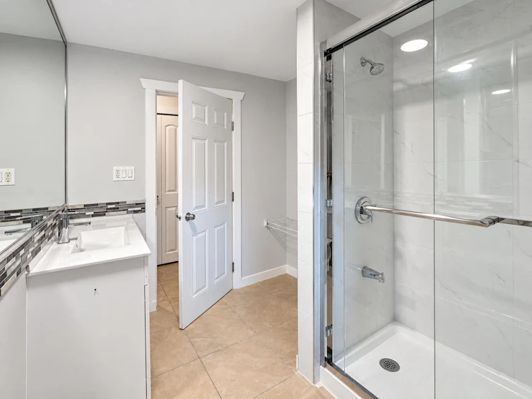 13897 56a Avenue, Surrey, BC, V3X 2X5 - 22
