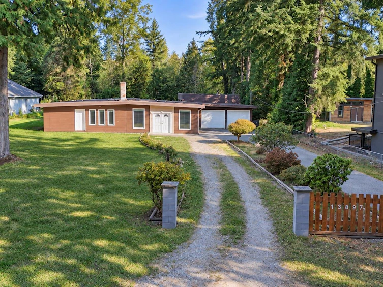 13897 56a Avenue, Surrey, BC, V3X 2X5