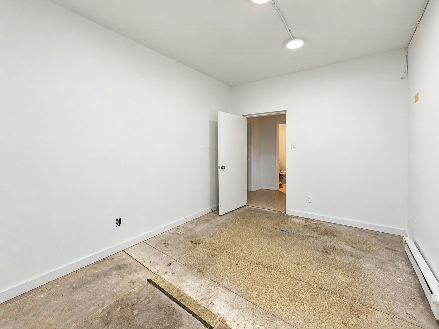 13897 56a Avenue, Surrey, BC, V3X 2X5 - 32