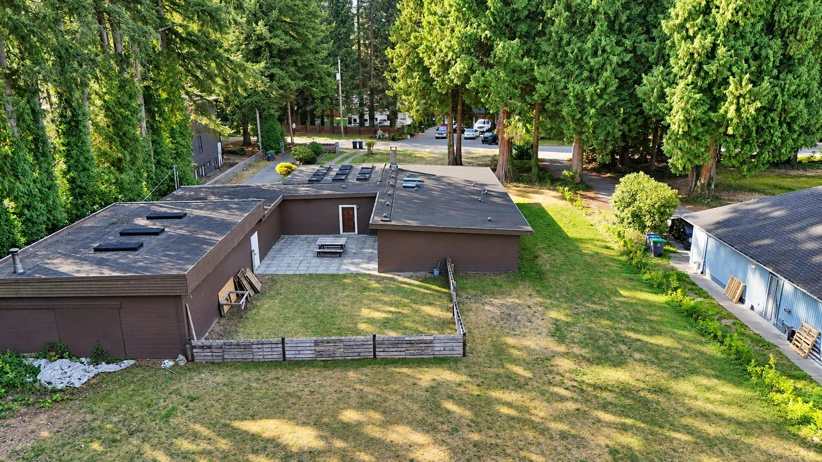 13897 56a Avenue, Surrey, BC, V3X 2X5 - 2