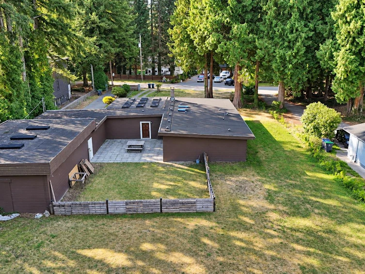 13897 56a Avenue, Surrey, BC, V3X 2X5 - 2