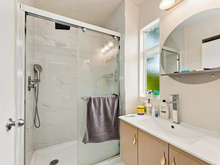 787 Roslyn Boulevard, North Vancouver, BC, V7G 1P4 - 27