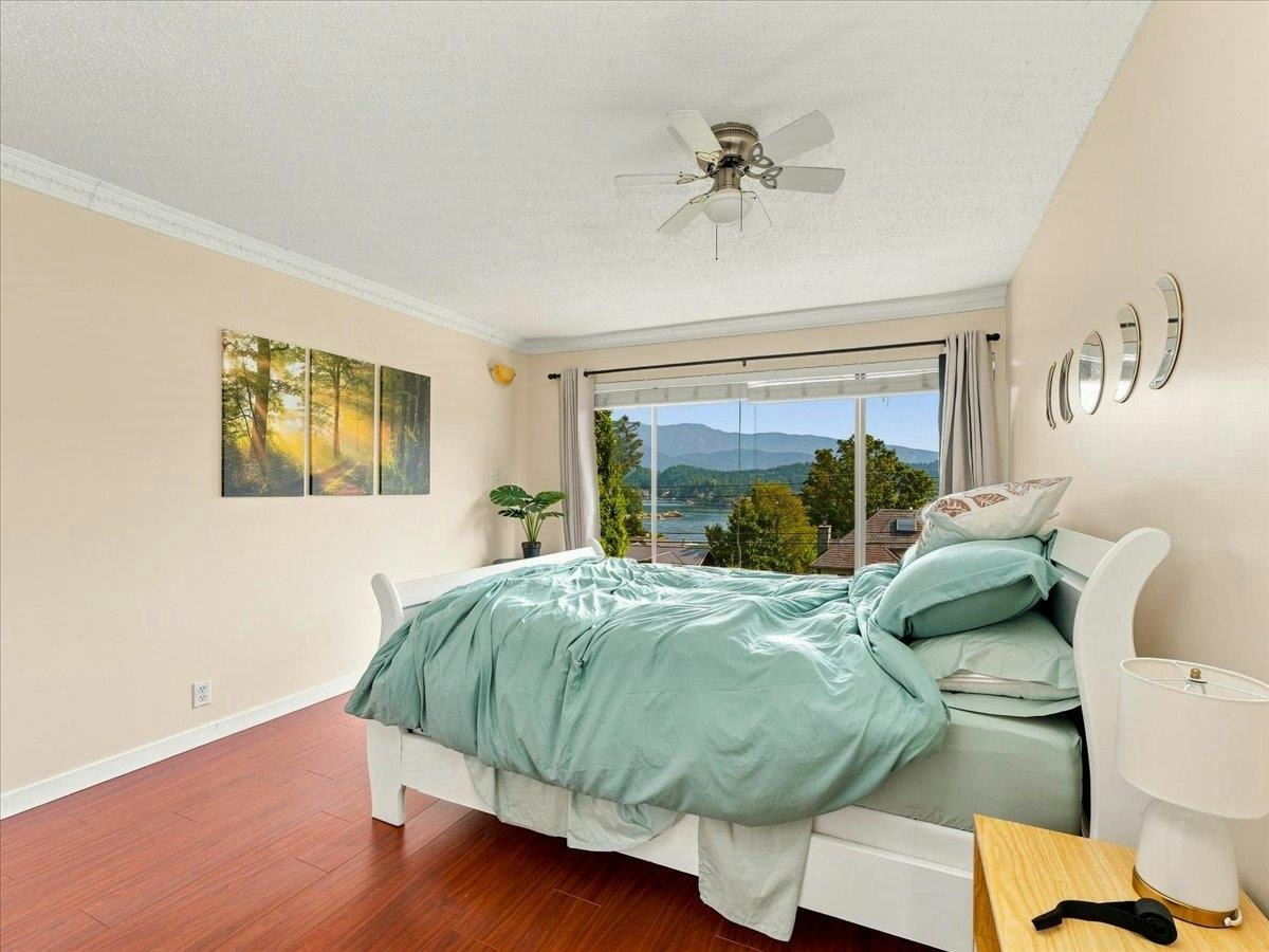 787 Roslyn Boulevard, North Vancouver, BC, V7G 1P4 - 34