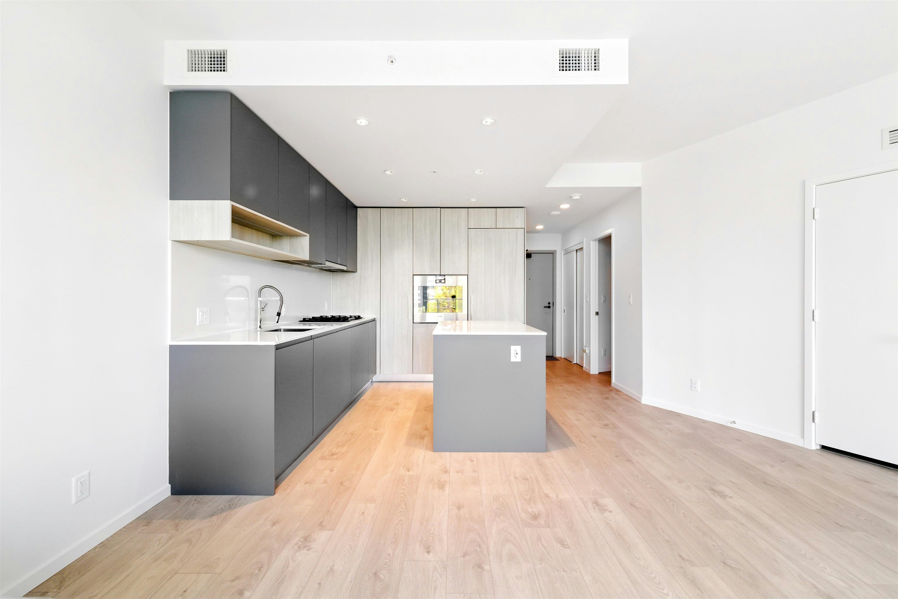 422-6808 Minoru Boulevard, Richmond, BC, V6Y 0M7 - 3