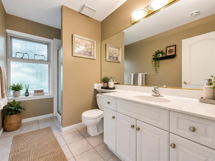 9323 206a Street, Langley, BC, V1M 2W8 - 8