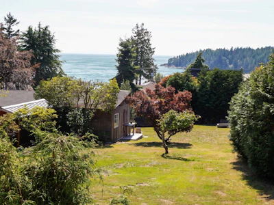 6217 Bligh Road - 2