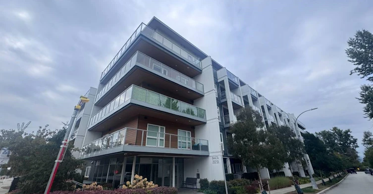 207A-8447 202st, Langley, BC, V2Y 4K1
