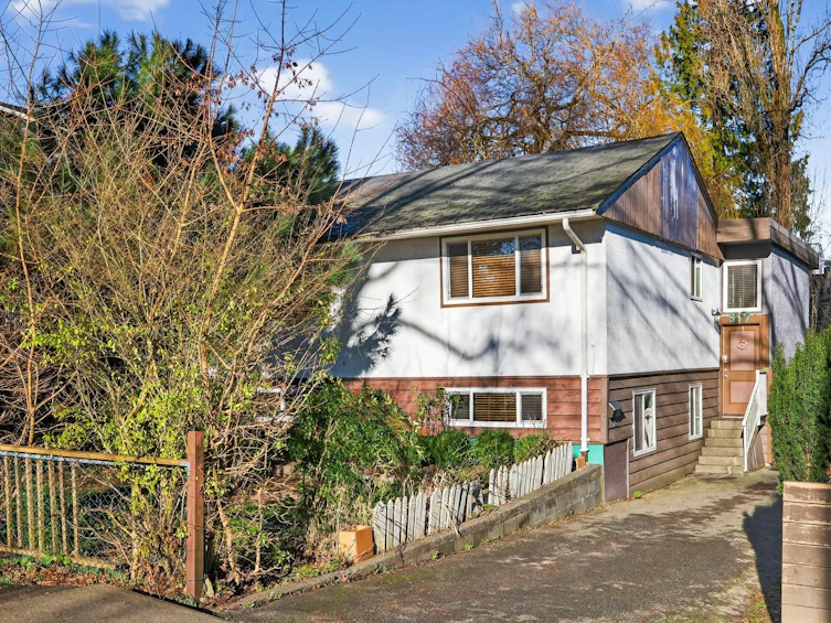 557 E 21st Avenue, Vancouver, BC, V5V 1R5 - 3