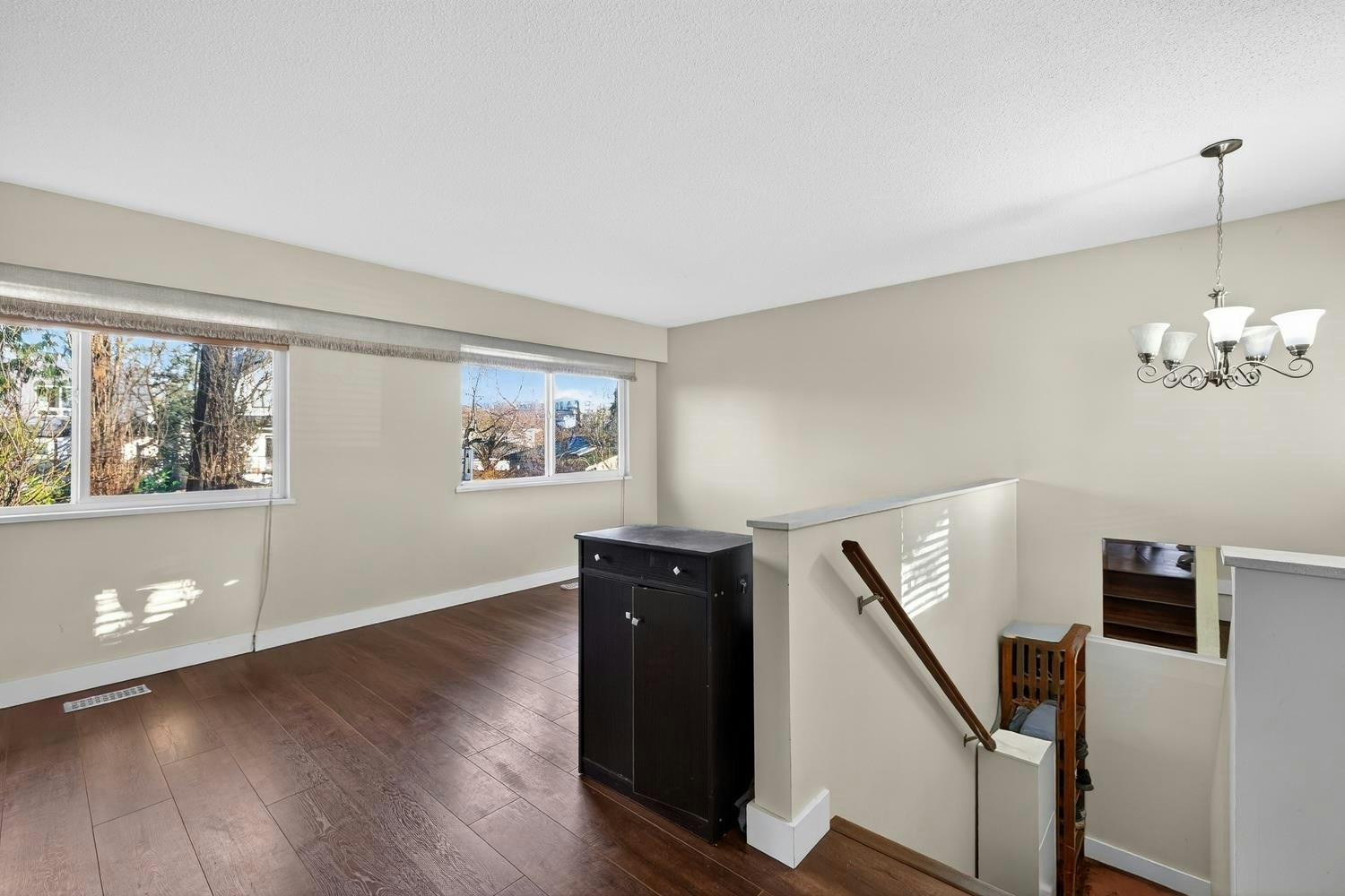 557 E 21st Avenue - 4