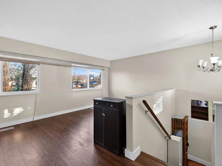 557 E 21st Avenue, Vancouver, BC, V5V 1R5 - 4