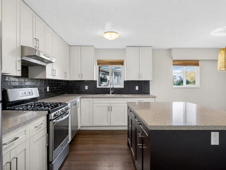 557 E 21st Avenue, Vancouver, BC, V5V 1R5 - 10