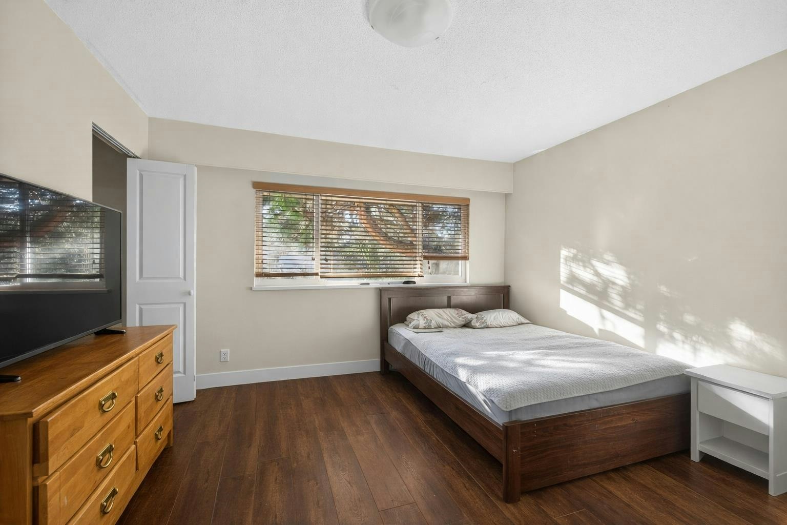 557 E 21st Avenue, Vancouver, BC, V5V 1R5 - 13
