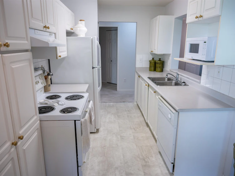 205-3172 Gladwin Road, Abbotsford, BC, V2T 5T3 - 11