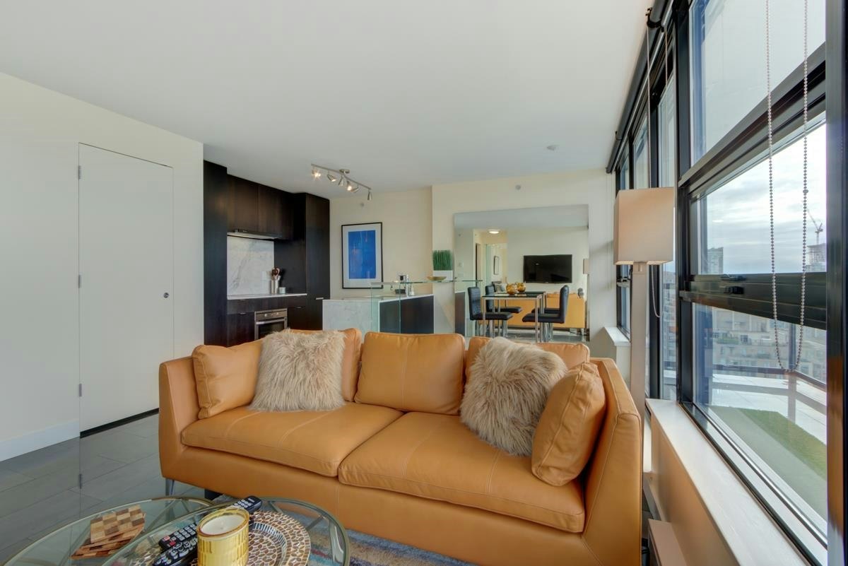 3202-928 Homer Street, Vancouver, BC, V6B 1T7 - 3