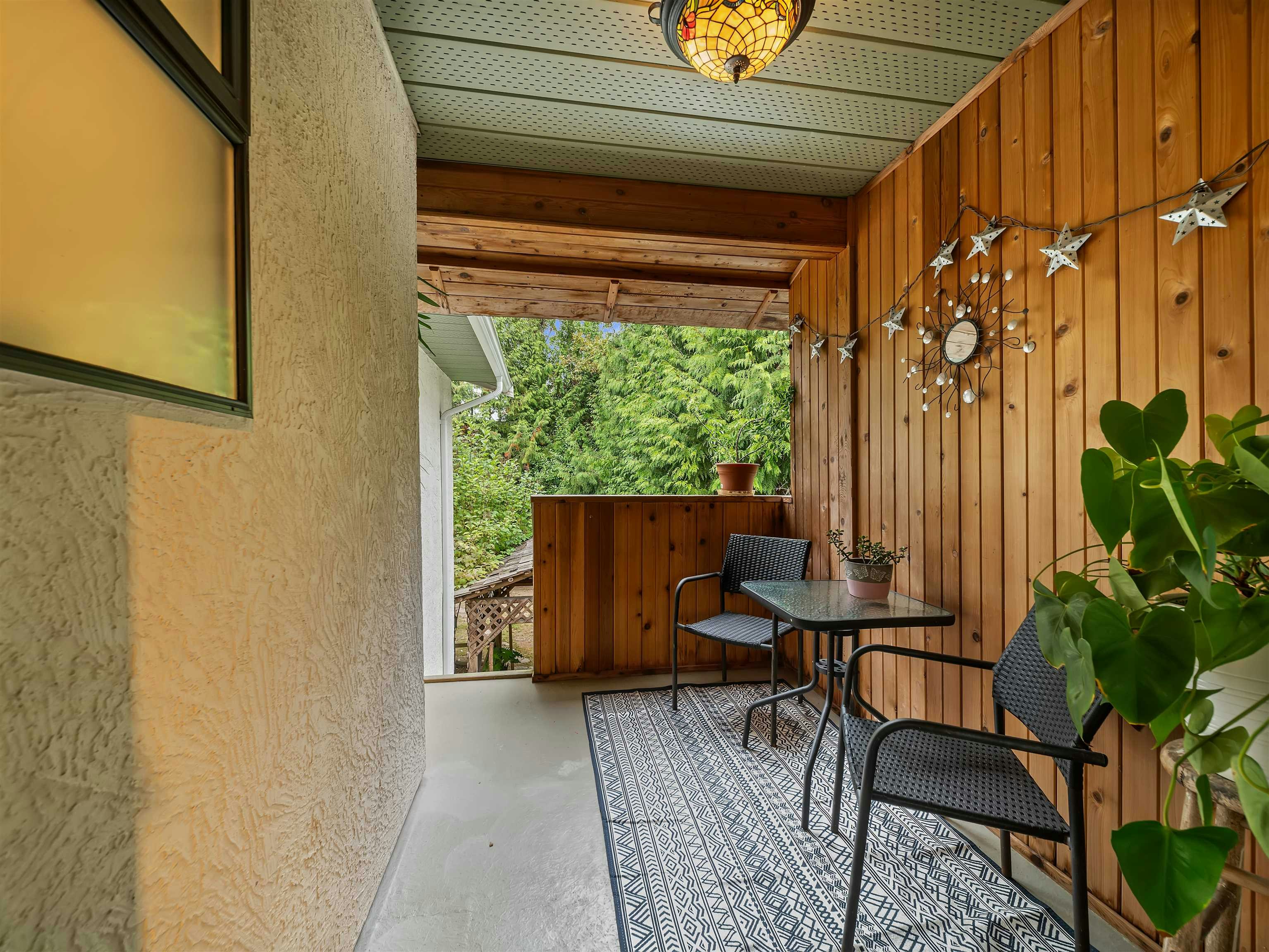1120 Wallace Court, Coquitlam, BC, V3C 4X4 - 12