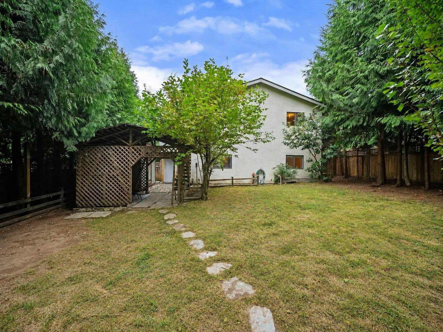 1120 Wallace Court, Coquitlam, BC, V3C 4X4 - 34