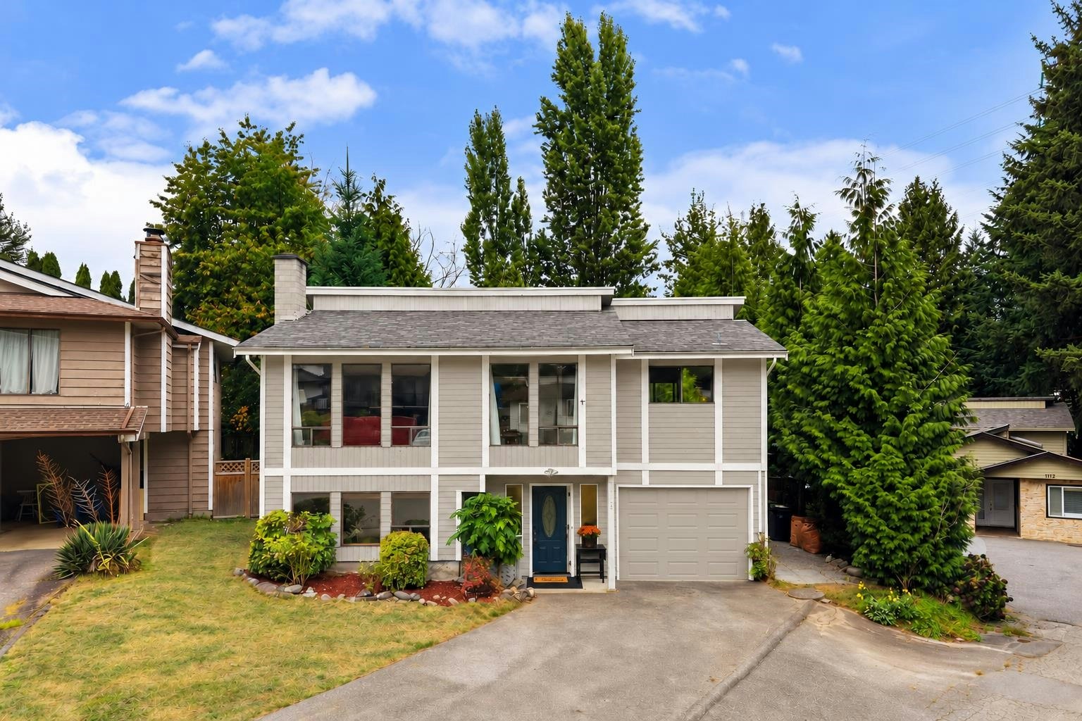 1120 Wallace Court, Coquitlam, BC, V3C 4X4