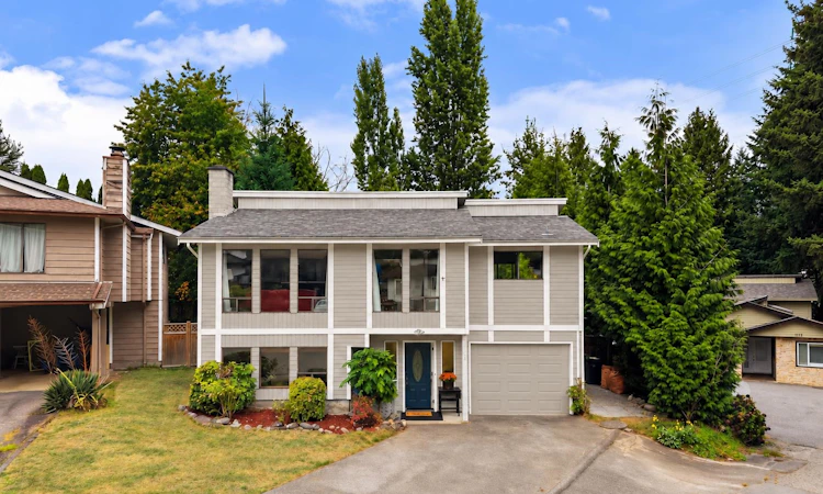 1120 Wallace Court