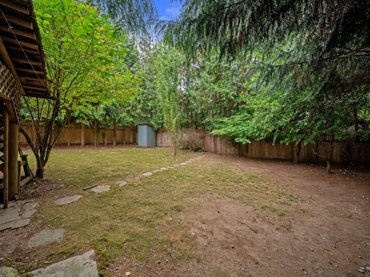 1120 Wallace Court, Coquitlam, BC, V3C 4X4 - 33