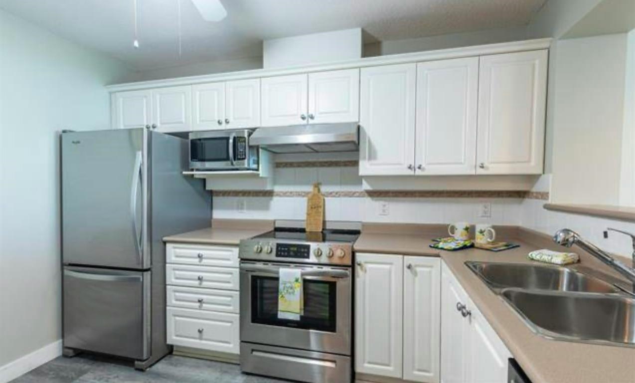 404-12148 224st, Maple Ridge, BC, V2X 3N8 - 2