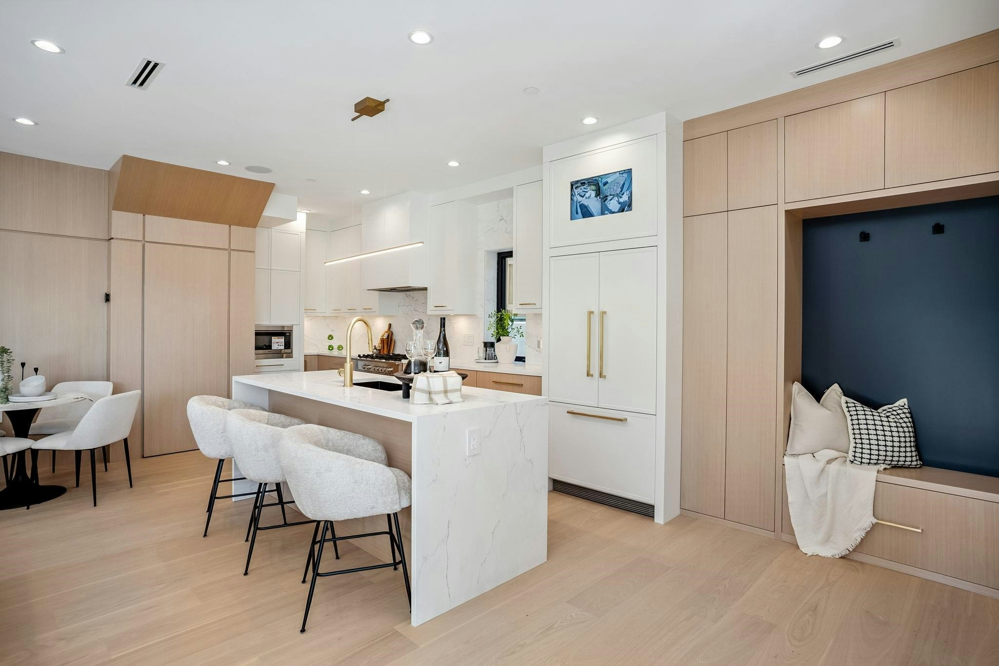 2307 E 3rd Avenue, Vancouver, BC, V5N 4W7 - 14