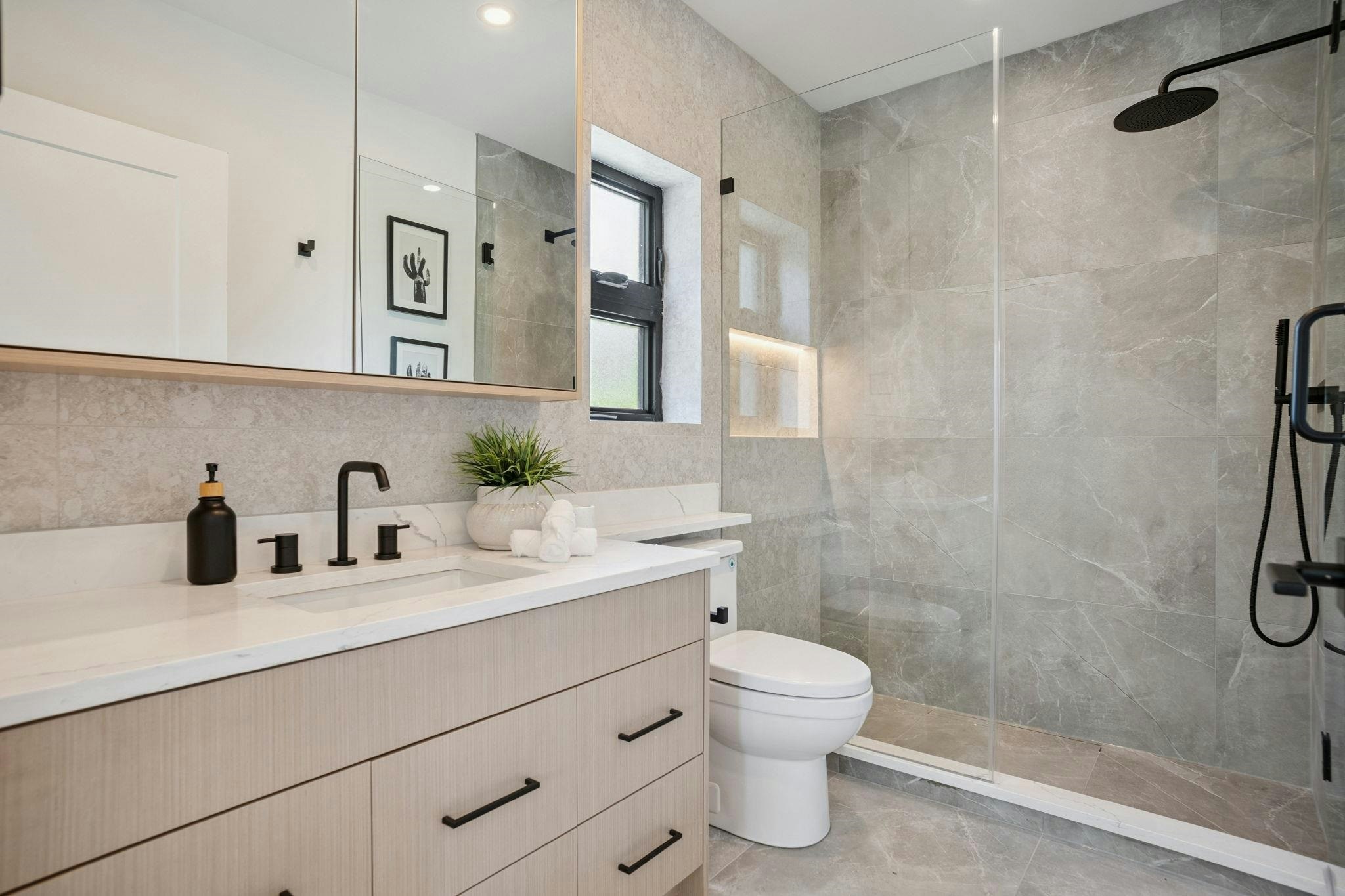 2307 E 3rd Avenue, Vancouver, BC, V5N 4W7 - 21