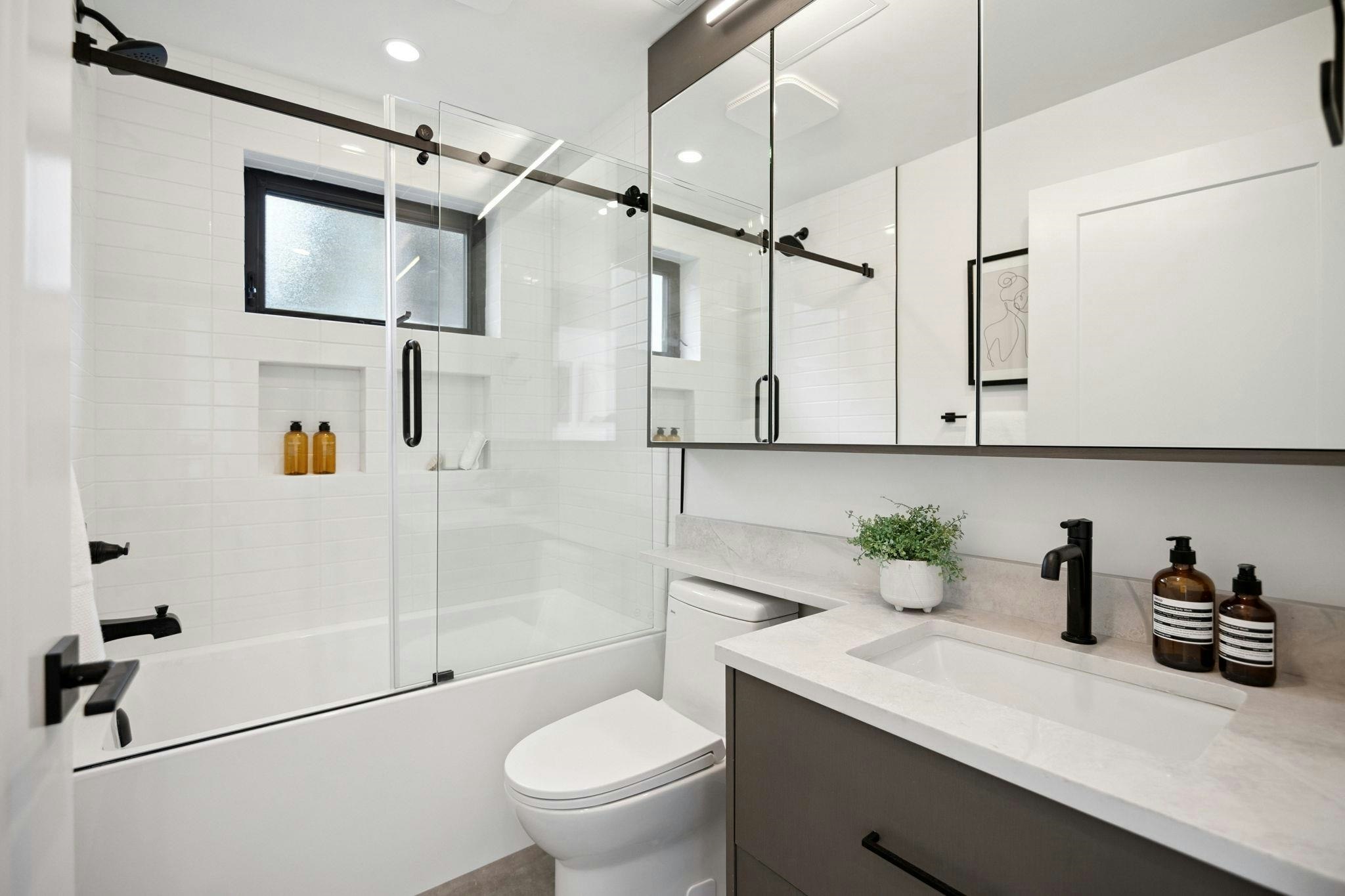 #2-1079 E 14th Avenue, Vancouver, BC, V5T 2P1 - 17