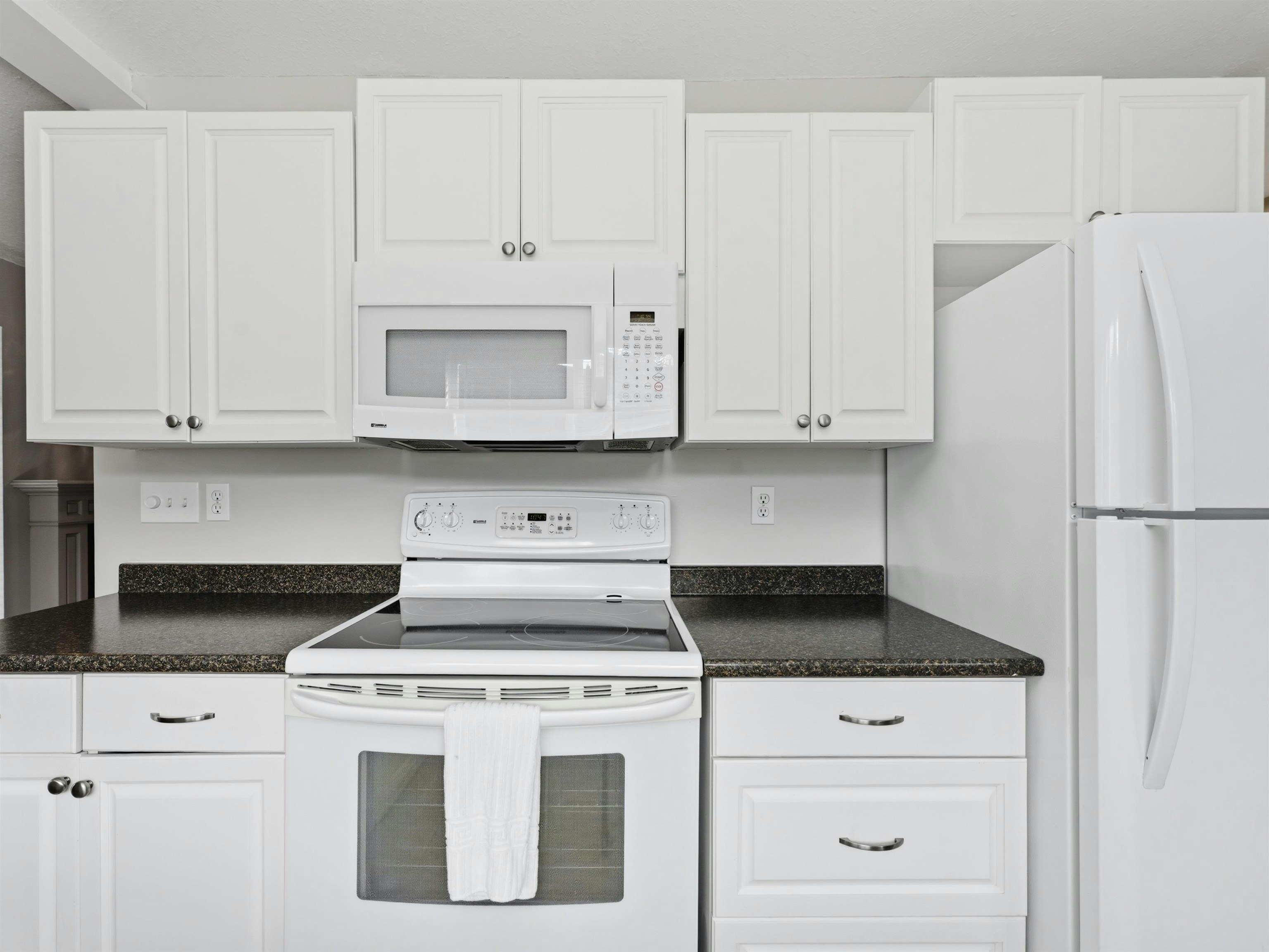 113-14271 18a Avenue, Surrey, BC, V4A 7N8 - 8