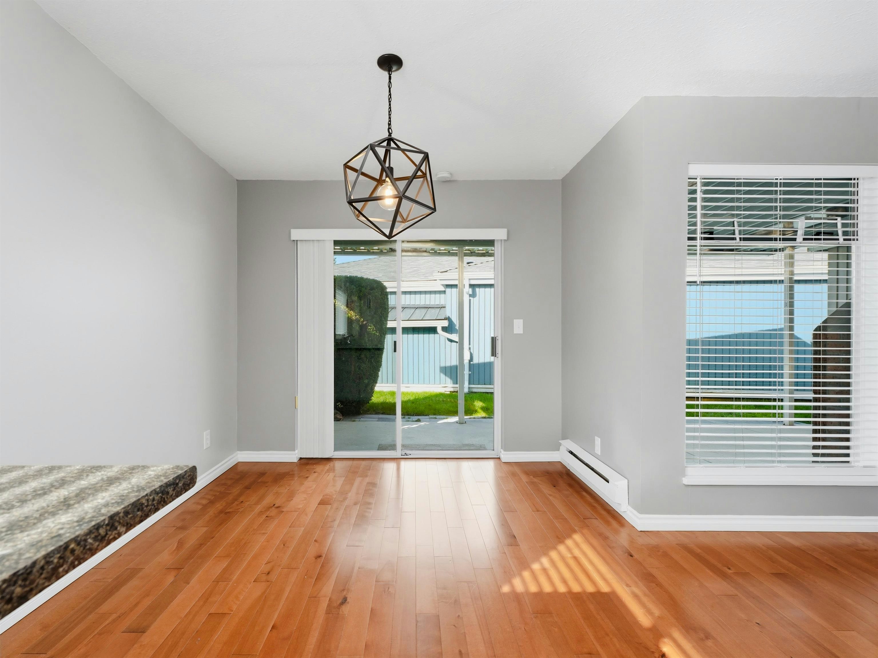 113-14271 18a Avenue, Surrey, BC, V4A 7N8 - 10