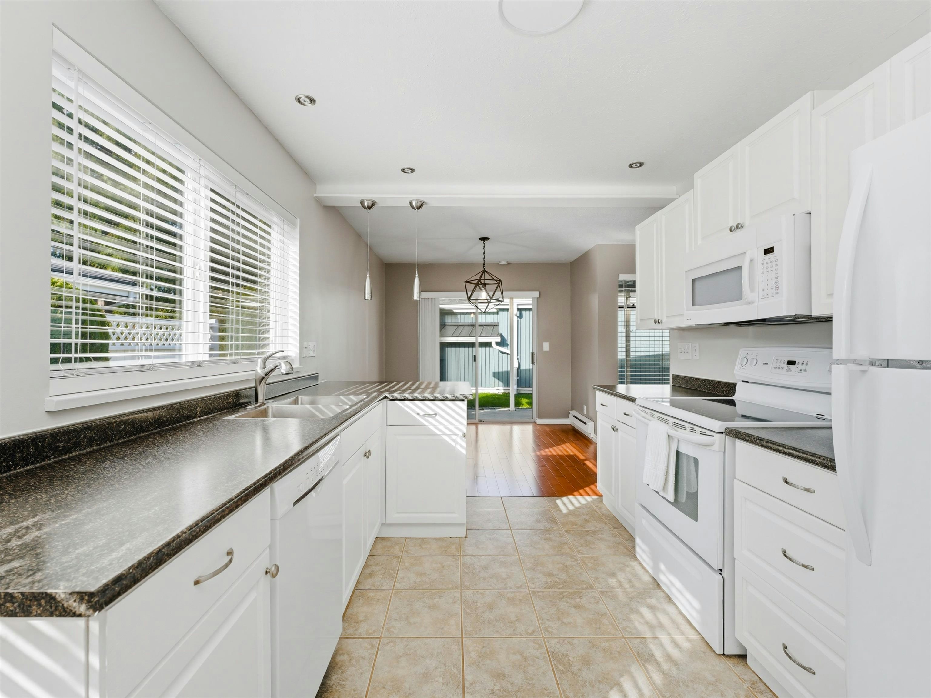 113-14271 18a Avenue, Surrey, BC, V4A 7N8 - 6