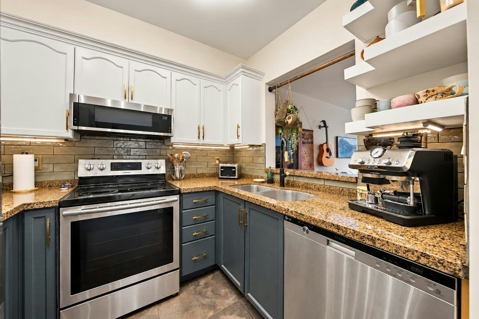 207-6742 Station Hill Court, Burnaby, BC, V3N 4V2 - 9