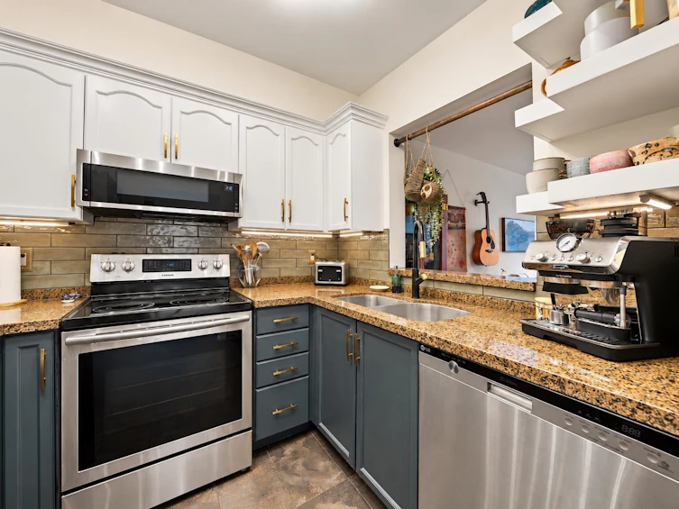 207-6742 Station Hill Court, Burnaby, BC, V3N 4V2 - 9