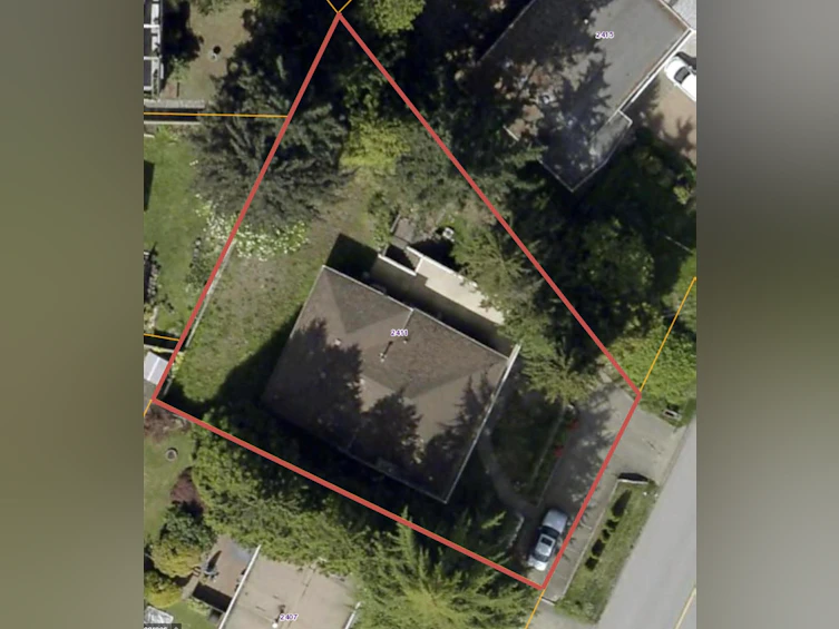 2411 Cape Horn Avenue, Coquitlam, BC, V3K 1J9 - 2