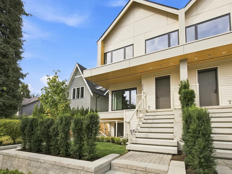 3549 W 38th Avenue, Vancouver, BC, V6N 2X9 - 3