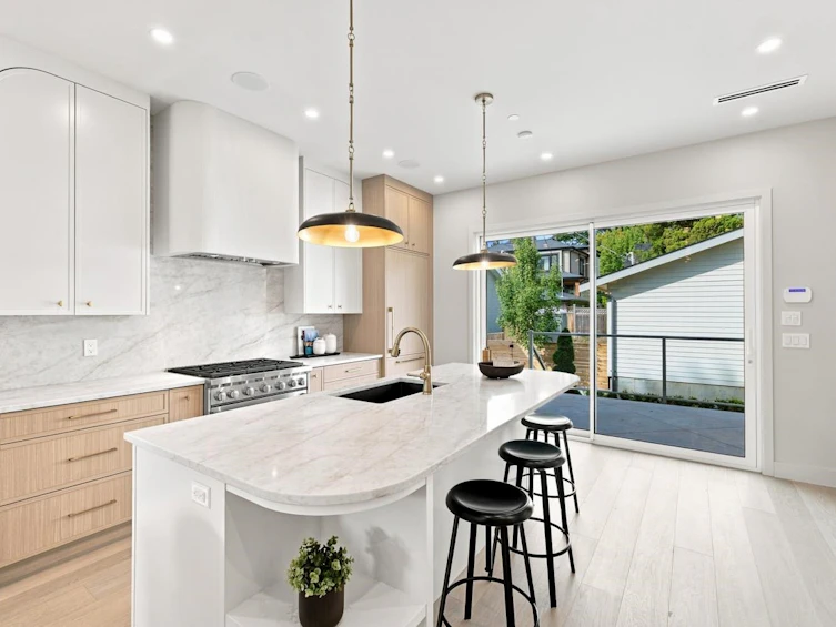 3549 W 38th Avenue, Vancouver, BC, V6N 2X9 - 11