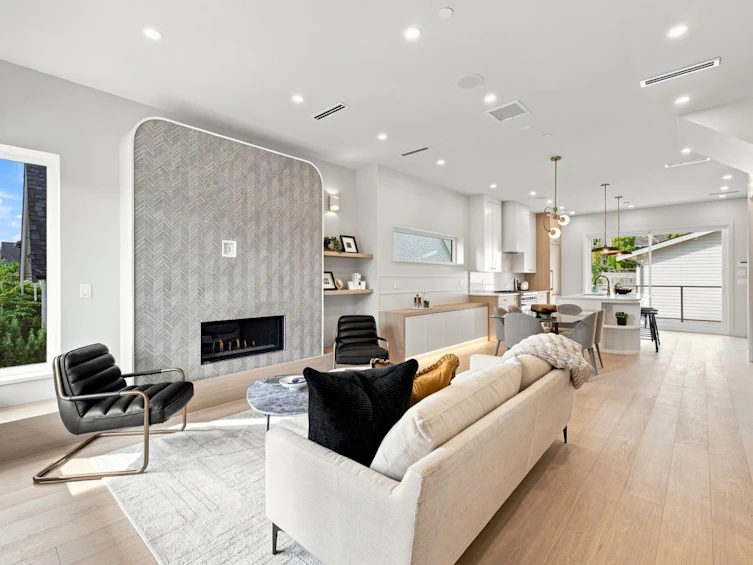 3549 W 38th Avenue, Vancouver, BC, V6N 2X9 - 4